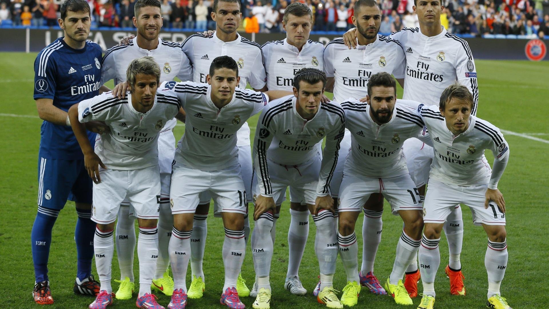 双加时鏖战!湖人险胜勇士,詹姆斯关键三分锁定胜局